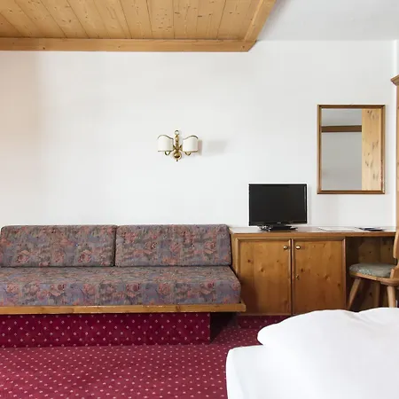 Hotel Sporthotel Kurzras 3*