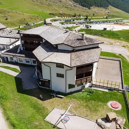 Sporthotel Kurzras Hotel 3*