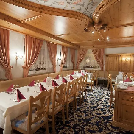 Sporthotel Kurzras Hotel 3*